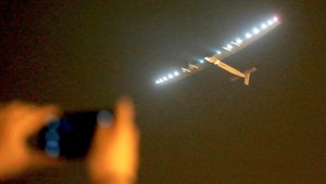 Solárne lietadlo Solar Impulse 2 odletelo na najdlhšiu etapu