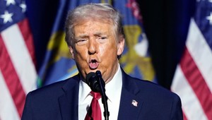 Trumpove vyhlásenia zvyšujú obavy. Obmedzený útok na Irán nie je vylúčený