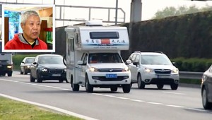 Číňan cestuje okolo sveta, na Slovensku sa mu pokazilo auto a bol problém