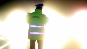 Vyšetrovanie káuz aj kontrola policajtov. Vláda chce zmeniť políciu