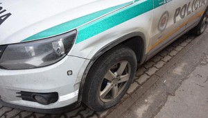 Banskobystričan nabúral do policajného auta. Za volantom nesedel triezvy