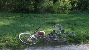 Cyklista viezol dcérku pod vplyvom alkoholu. Po páde dievčatko utrpelo vážne zranenia