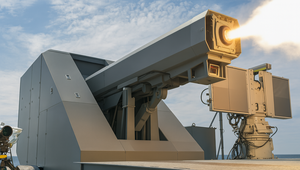 Japonsko otestovalo railgun: Projektil letel Mach 6,5