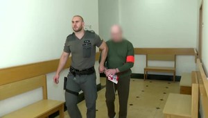 Otec 7 detí im zavraždil mamu. V garáži manželku umlátil kladivom