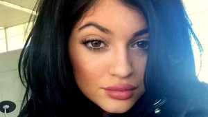 Konečne priznala plastiku! Hviezda klamala tínedžerov, tí sa mrzačili!