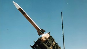 Izrael sa priznal, že vystrelil rakety smerom na Sýriu