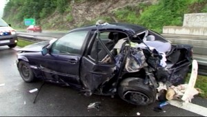 Tyč prerazila strechu bavoráka a usmrtila mladíka (†26) v aute