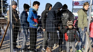 Rakúsko hrozí Grécku vylúčením zo schengenského priestoru