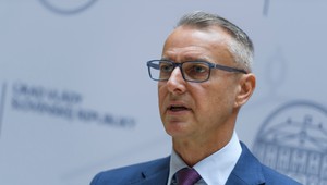 Eurovoľby môžu ukončiť debatu o novom predsedovi parlamentu, tvrdí Raši