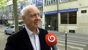 Politológ a historik Jacques Rupnik: Výhra Macrona je odkaz pre strednú Európu aj pre Putina