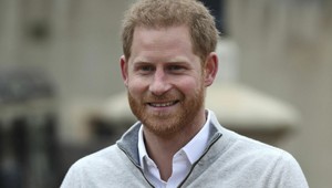 Nepodarený vnuk?! Princ Harry si nebral servítky a nahneval kráľovnú!