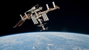 Konšpirácie žnú úspech. Každý desiaty Francúz verí, že Zem je plochá