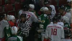 Huste.tv: Bitka po zápase hokejovej extraligy Skalica-B.Bystrica