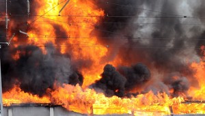 Požiar skládky vo Veľkej Pake hasiči zlikvidovali