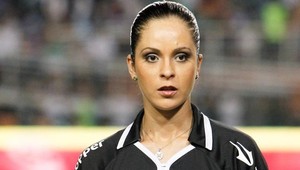 VIDEO. Tak, ktorá je najkrajšia rozhodkyňa, Aleksandra či Ana Paula?