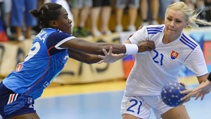 Hádzanárky remizovali s Francúzkami a postúpili na ME