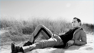 Za dobrotu na žobrotu! Slávneho herca okradli utečenci, keď im chcel pomôcť