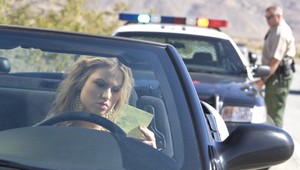 Nosíte okuliare? Ak to nie je vo vodičáku, je neplatný