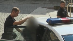 Počas krádeže si pochutil na sladenom mlieku, skončil vo väzbe