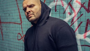 Rytmus si kúpil garsónku. Na krk...