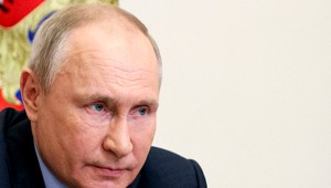 Prezident Zelenský tvrdí, že NATO vníma ako záruku bezpečnosti. Podľa Bidena čaká Moskva na zámienku na útok