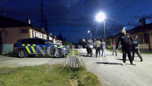 Tragédia pred rodinným domom:Dodávka zrazila ročné dieťa