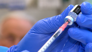 Problém s dodávkami vakcín nie je v množstve, ale v harmonograme dodávania