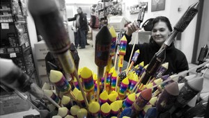 Silvester so zábavnou pyrotechnikou: Dodržujte tieto rady