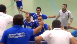 Futsalový gól roka bude z Cypru?! Vychutnajte si tú parádnu haluz!