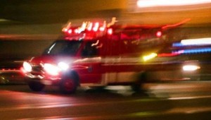 Počas výpadku prúdu hľadala mladá žena sviečku. Namiesto toho zapálila dynamit