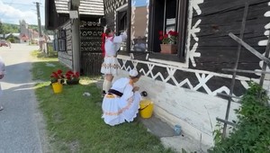 VIDEO: Dedinka Čičmany láka na svoje maľované klenoty