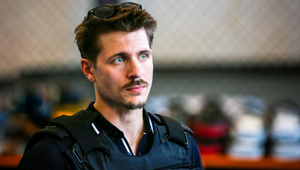 Juraj Loj sa v seriáli Za sklom dlho neohrial, na obrazovkách sa ale objavuje