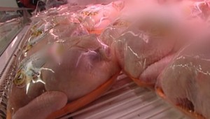 Slováci ani nevedia, čo jedia: Hydinári žiadajú pre podvody s mäsom zmenu legislatívy