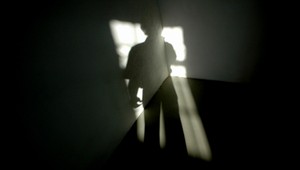 Jedenásť detí žilo v dome v hrozných podmienkach. Jedli cereálie z podlahy