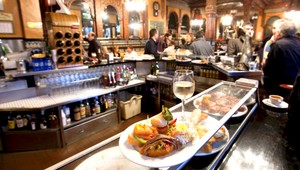 Unikátna reštaurácia: Čašníkmi sú ľudia s Downovým syndrómom