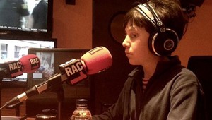 Nevidiaci chlapec našiel zmysel života. Stal sa z neho športový komentátor