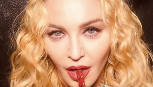 Zväčšené pozadie?! Nikoho som nežiadala o schválenie, zlostí sa Madonna