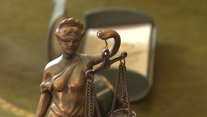 Francúzsky diplomat mal kontakty s Epsteinom, prípad rieši justícia