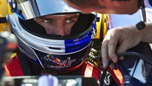 Tom Cruise si vyskúšal monopost Red Bull