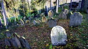 Volanie zo záhrobia. Polícia dostala zaujímavý telefonát