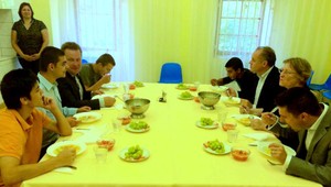 Prezident Kiska sa naobedoval za necelé euro, tak varia v reedukačných centrách