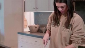 Slávna modelka si vyrobila trapas ako hrom: Jej video z kuchyne vás dostane do kolien