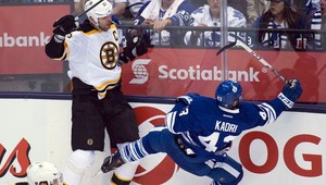 NHL: Boston zvíťazil v Toronte, na Cháru pískali