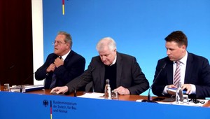 Ruských diplomatov vyhostili s okamžitou platnosťou, sú vraj zapletení do vraždy v hlavnom meste