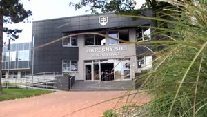 Polícia zadržala troch mužov. Dôchodcom mali ukradnúť až 190-tisíc eur