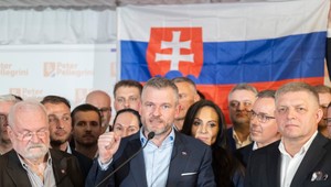 GALÉRIA: Takto to vyzeralo vo volebnej centrále Petra Pellegriniho