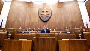 Vláda nie je jednofarebná, je koalíciou mecenášov, tvrdí Lipšic