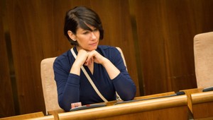 Chaos v národnej rade: Koalícia hovorí o parlamentnom puči, opozícia o totalite