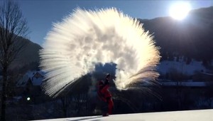 Upršaný Nový rok nahradí pravá zima. Značne prituhne