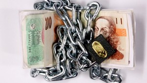 Hurá do Česka! Národná banka umelo oslabila kurz koruny